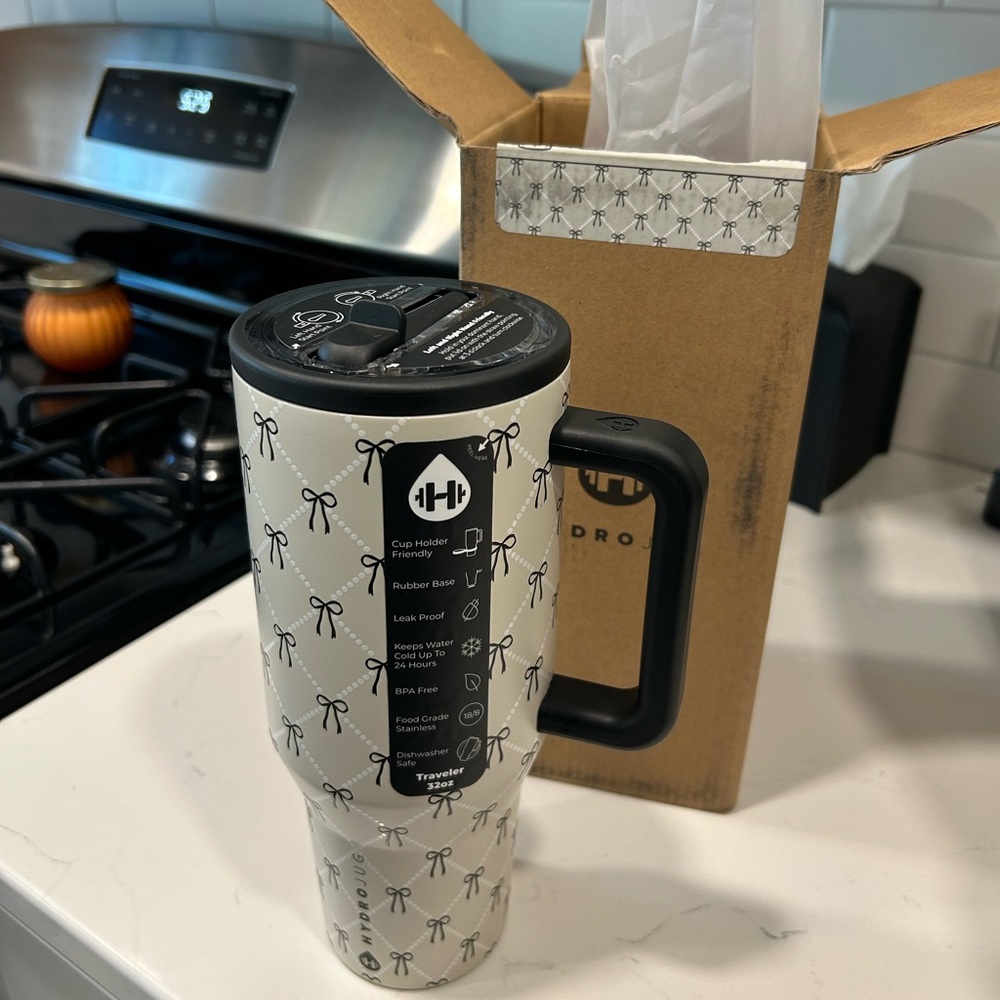 Stella Traveler 32oz Hydrojug - Bow Design